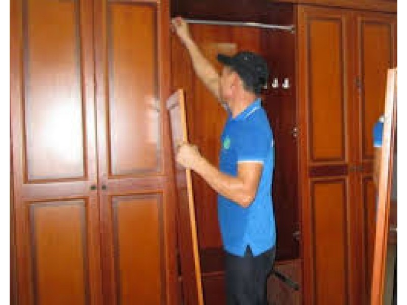 Tháo Lắp Tủ Gỗ Tại Nhà TPHCM - Dịch Vụ Tháo Ráp Tủ Quần Áo Chuyên Nghiệp